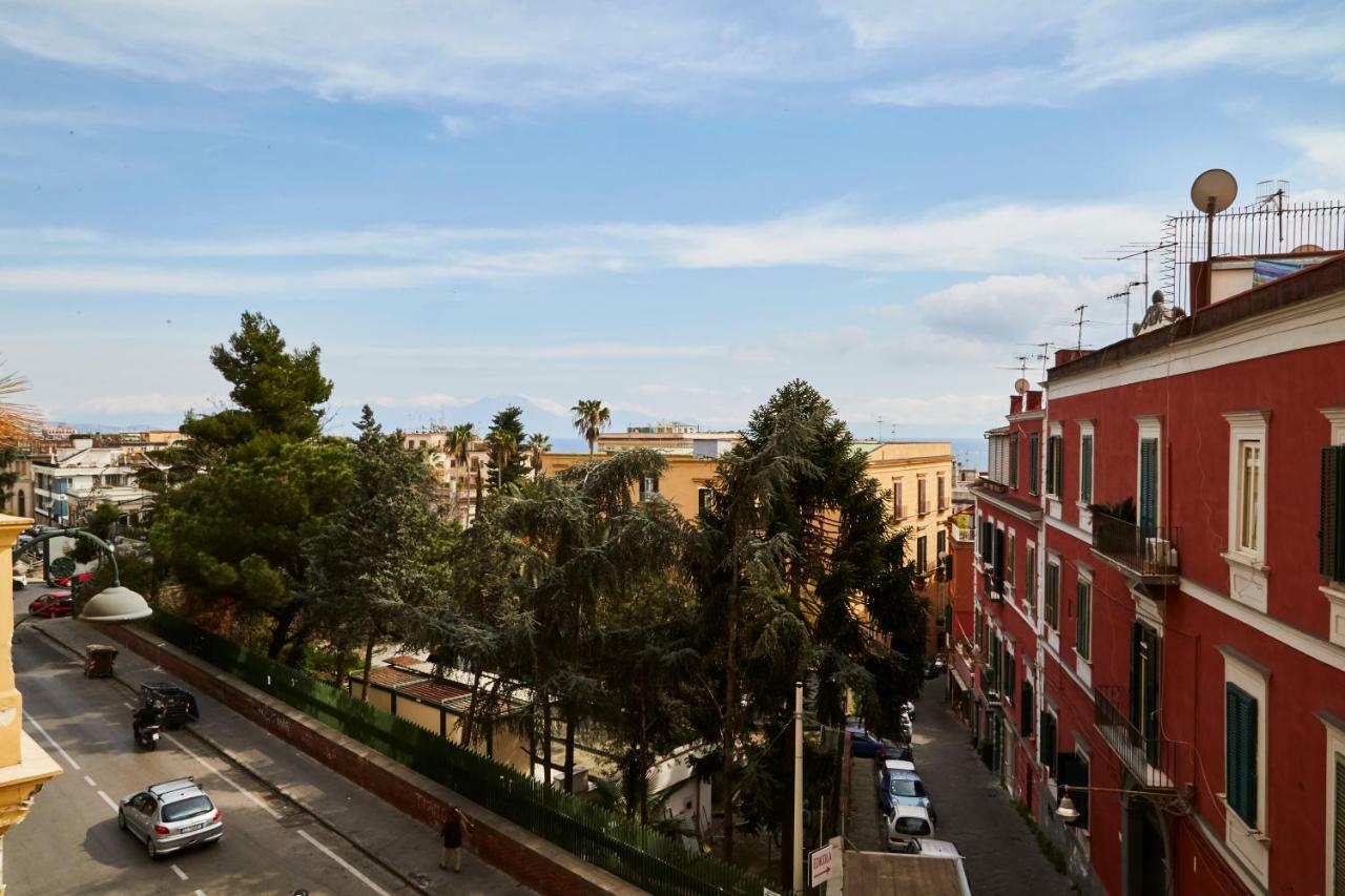Suite Klimt P.zza Amedeo Napels Buitenkant foto